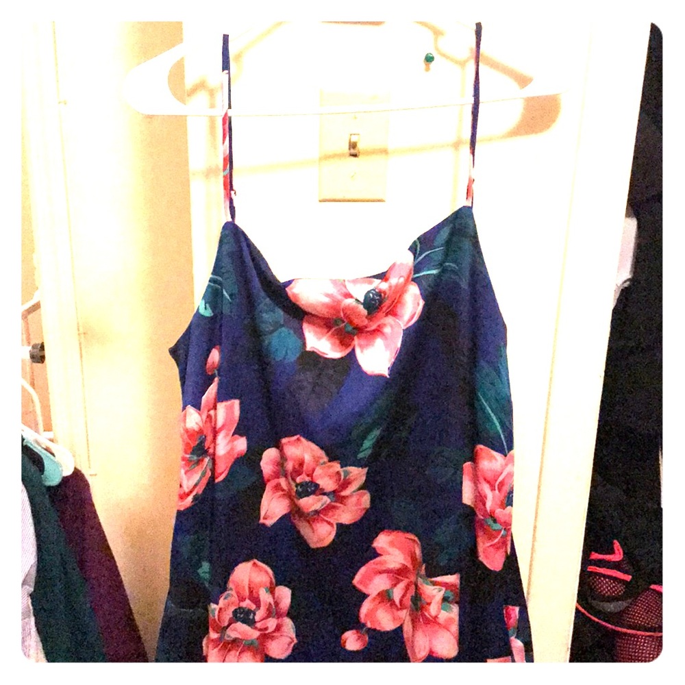 Beautiful Maxi Floral Dress with POCKETS